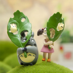 Figurine Totoro et Mei Feuille