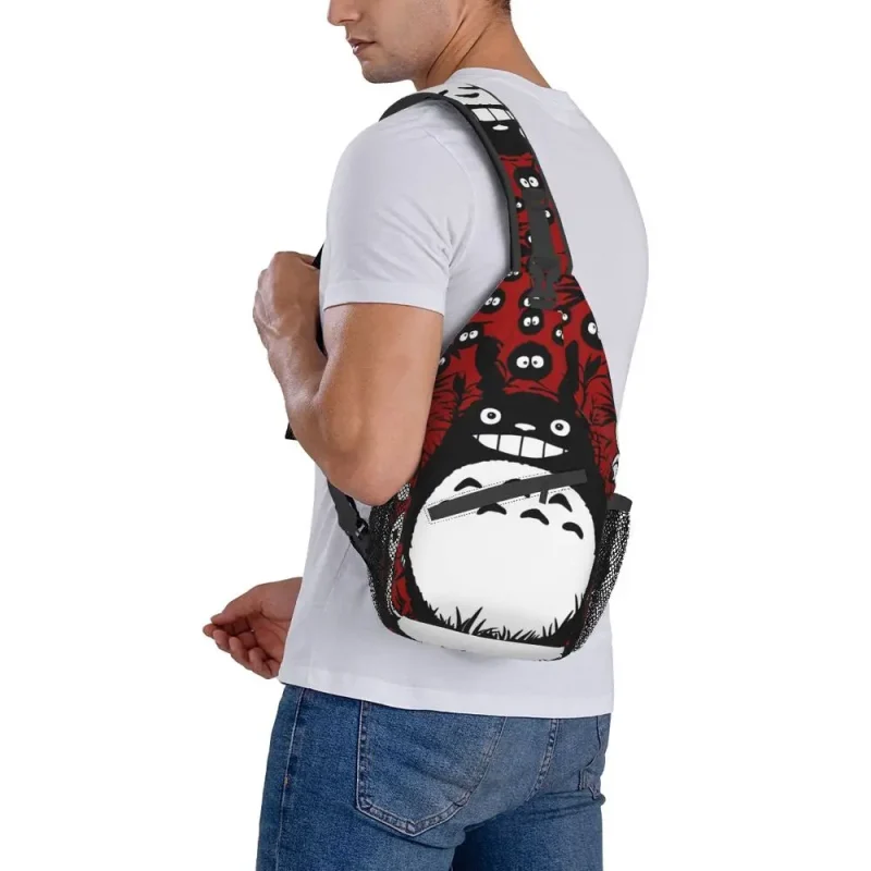 Sac Poitrine Totoro Rouge – Image 4